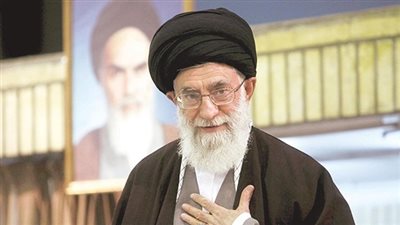 المرشد الإيراني يعين عضوًا بالحرس الثوري خطيبًا لجمعة 