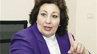 مارجريت عازر تكشف حقيقة اقتراحها بتصدير الكلاب الضالة إلى كوريا الجنوبية