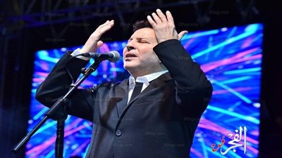 هاني شاكر يتألق في حفل غنائي ضخم بالإسكندرية (صور)