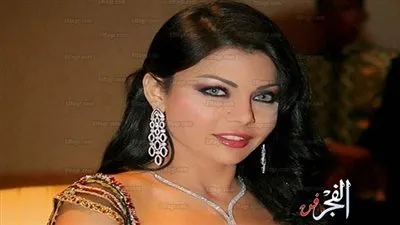 هيفاء وهبي تكشف عن أجمل جزء منها (صورة)