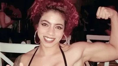 أول مصرية تحترف لعبة كمال الأجسام: 