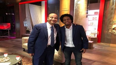 حلقة للتاريخ مع عمرو أديب.. الساحر كينو يخطف قلوب المصريين وأنظارهم