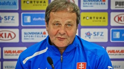 يان كوزاك يستقيل من تدريب منتخب سلوفاكيا