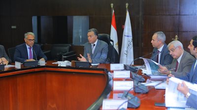 عاجل.. وزير النقل يعلن موعد افتتاح الجزء الأول لمترو (العتبة –الكيت كات) 