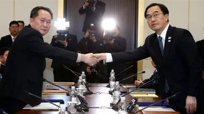 اتفاق بين الكوريتين على إعادة ربط الطرق والسكك الحديدية وسط قلق أمريكى