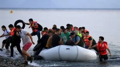 تركيا: إيقاف 24 لاجئا كانوا يبحرون نحو جزر اليونان