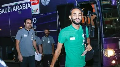 منتخب السعودية تصل إلى ملعب الملك سعود استعداداً لمواجهة ‎العراق