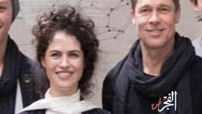 أستاذة جامعية تقضي على شائعات علاقتها ببراد بت بارتباطها رسميا