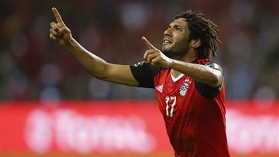 النني ووردة من المطار إلى لندن واليونان