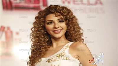 صورة نادرة.. ميريام فارس ووالدتها 