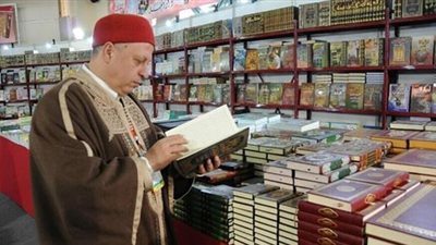 تونس تشجع على القراءة وتدعم قطاع النشر بتنظيم معرض وطني للكتاب