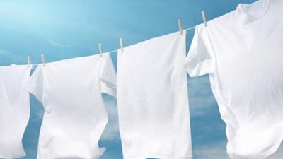 بالفيديو.. أفضل طريقة لغسل الملابس البيضاء