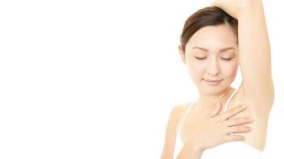 5 طرق طبيعية للقضاء على الاسمرار أسفل الإبطين