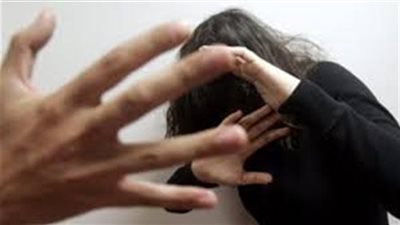 والدة الطفلة المعذبة على يدها عمها تكشف تفاصيل الواقعة