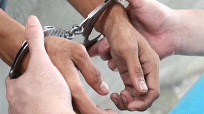 ضبط 3 عمال متهمين ومطلوب ضبطهم وإحضارهم في قضايا حيازة أسلحة نارية بالفيوم 