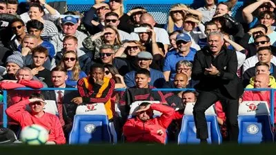 خناقة جوزيه مورينيو في مباراة تشيلسي ومانشستر يونايتد (فيديو)