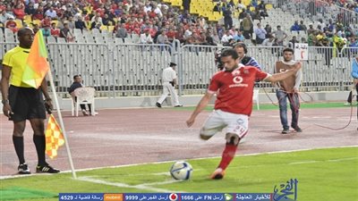 الأهلي يختبر أحمد فتحي طبيا في الجزائر