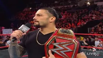عاجل.. رومان رينز يتخلى عن لقب wwe ويعلن إصابته بـ