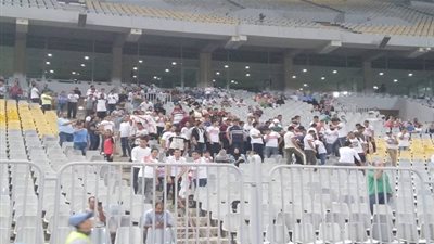 جماهير الزمالك تهتف لـ