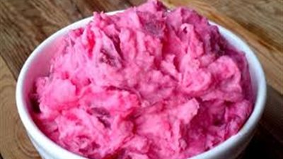 مكونات سلطة البطاطس بالشمندر