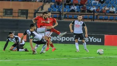 الأهلي يطمئن جماهيره على إصابة إسلام محارب