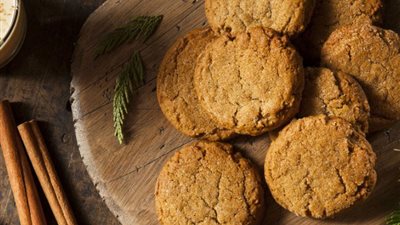 بسكويت بالزنجبيل والقرفة.. طريقة التحضير