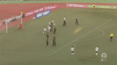 حارس فيتا كلوب يتصدى لرأسية قوية من مهاجم المصري (فيديو)