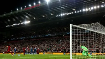 عاجل.. محمد صلاح يعود من جديد ويهز شباك النجم الأحمر بالهدف الثالث (فيديو)