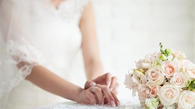 امرأة تتعرض للاحتيال من شبيه 