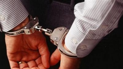 تجديد حبس موظف اختلس هاتف والدته وصور زوجته في أوضاع حميمية