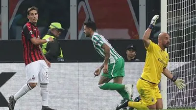 ميلان ينهار أمام ريال بيتيس بالدوري الأوروبي