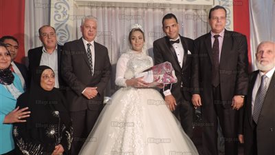 مدير أمن البحيرة يشارك في حفل زفاف عروسين من دار أيتام دمنهور (صور)