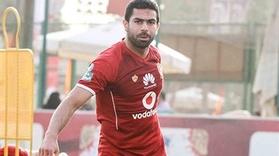 أحمد فتحي ينتظم في مران الأهلي الجماعي