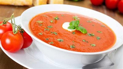 طريقة عمل شوربة الطماطم بالكريمة