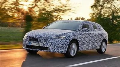 لأول مرة.. سكودا تعرض فيديو وصور لسيارتها 