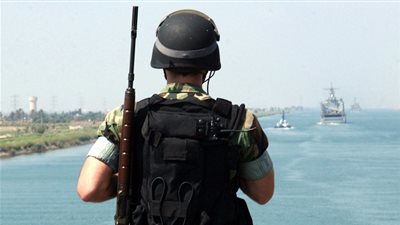 حرس الحدود تحبط محاولة تهريب أسلحة ومليون قرص مخدر عبر الحدود الغربية