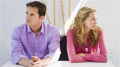 خطوات للتعامل مع طباع زوجكِ السيئة 