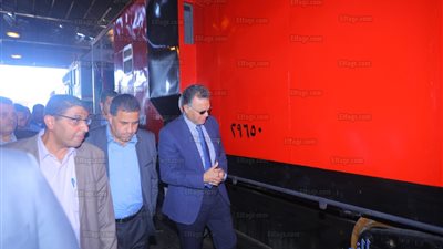 وزير النقل يشهد استلام أول دفعة من عربات حاويات البضائع  