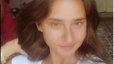 جولة مع الفنانين.. أمير كرارة ينشر أفيش فيلمه الجديد.. ونيللي كريم بدون مكياج