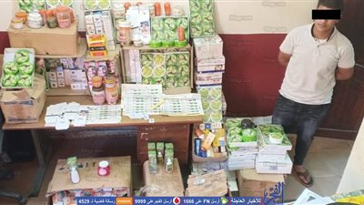 ضبط مستحضرات تجميل مجهولة المصدر داخل مخزن بمنشأة ناصر (صور)