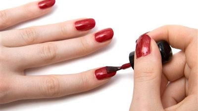 خلطات طبيعية لإزالة طلاء الأظافر بكل سهولة يوم الزفاف 