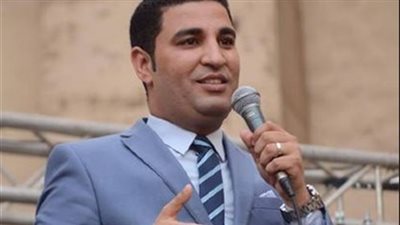 مصطفى ثابت يُطالب بتوفير الخدمات الحكومية إلكترونيًا للتيسير على المواطنين (فيديو)