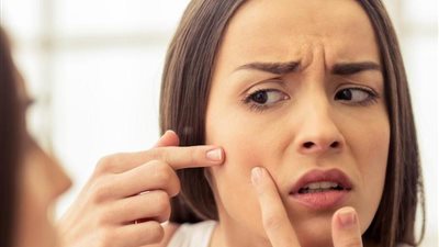 تعرفي على نصائح الخبراء للعناية بالبشرة