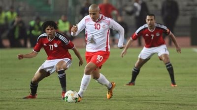 طاقم تحكيم جزائري يدير لقاء مصر وتونس
