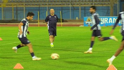 تعرف على حكام مباريات الجمعة في الدوري.. وجريشة لموقعة بيراميدز والاتحاد