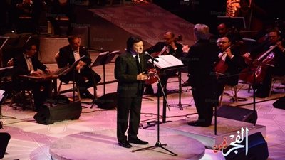 محمد الحلو يتألق بغناء تتر 