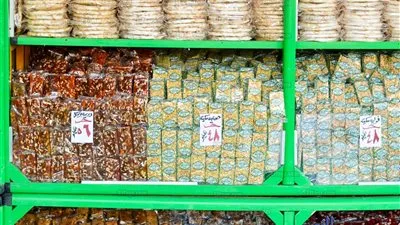 إمبابة تتزين بشوادر حلاوة المولد النبوي