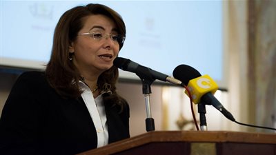 وزيرة التضامن تتوجه لـ مستشفى الشيخ زايد للاطمئنان علي مصابي حادث المنيا 