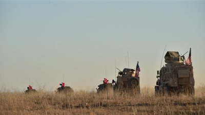 قوات أمريكية تبدأ دوريات على حدود سوريا مع تركيا