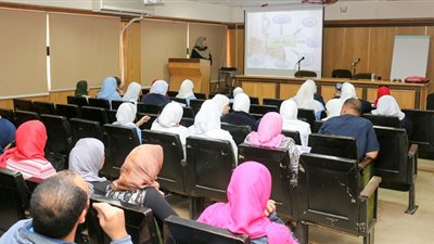 برعاية رئيس جامعة القاهرة.. مركز 